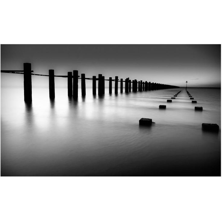 Kuvatapetti Artgeist Thames Estuary at Shoeburyness, 270x450cm