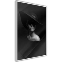 Juliste Artgeist Mysterious Woman, kehyksillä, eri kokoja