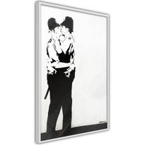 Juliste Artgeist Policemen Kissing, kehyksillä, eri kokoja