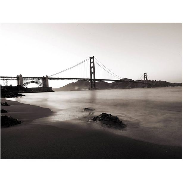 Kuvatapetti Artgeist San Francisco: Golden Gate Bridge mustavalkoisena, eri kokoja