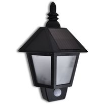 Aurinkoenergialla toimiva seinälamppu liikkeentunnistimella