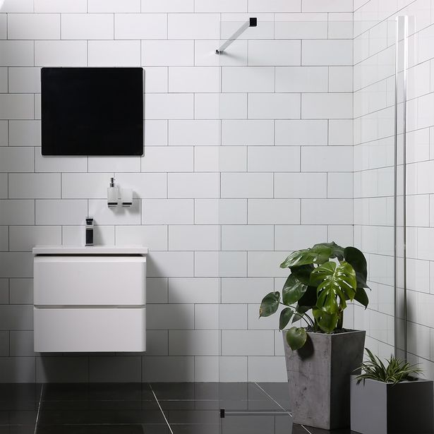 Suihkuseinä Bathlife Mångsidig Vital, 700x1900mm, P/P kirkas