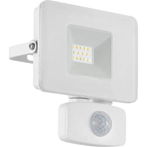 LED-ulkoseinävalaisin/-valonheitin Eglo Faedo, 135x110mm, liiketunnistimella, valkoinen