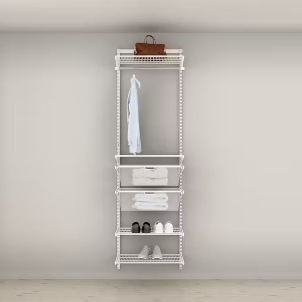 Vaatesäilytysratkaisu Elfa Classic 2, vaatetanko, lankahyllyt ja mesh-korit, leveys 644mm, valkoinen