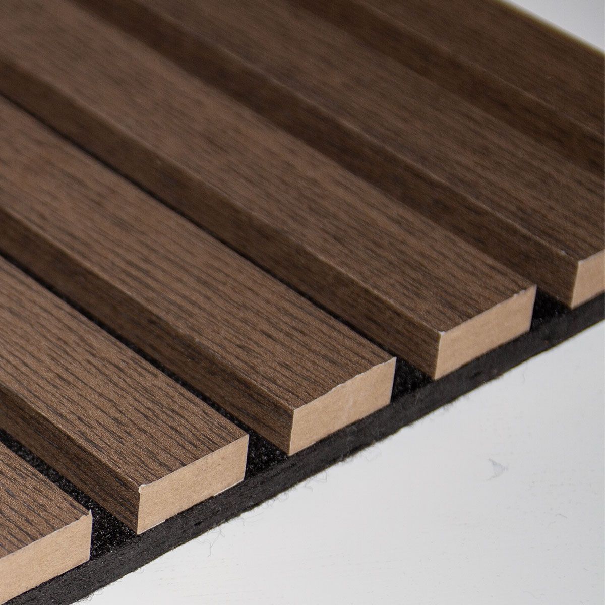 Akustiikkalevy/rimapaneeli Ewona, 600x2700mm, savutammi