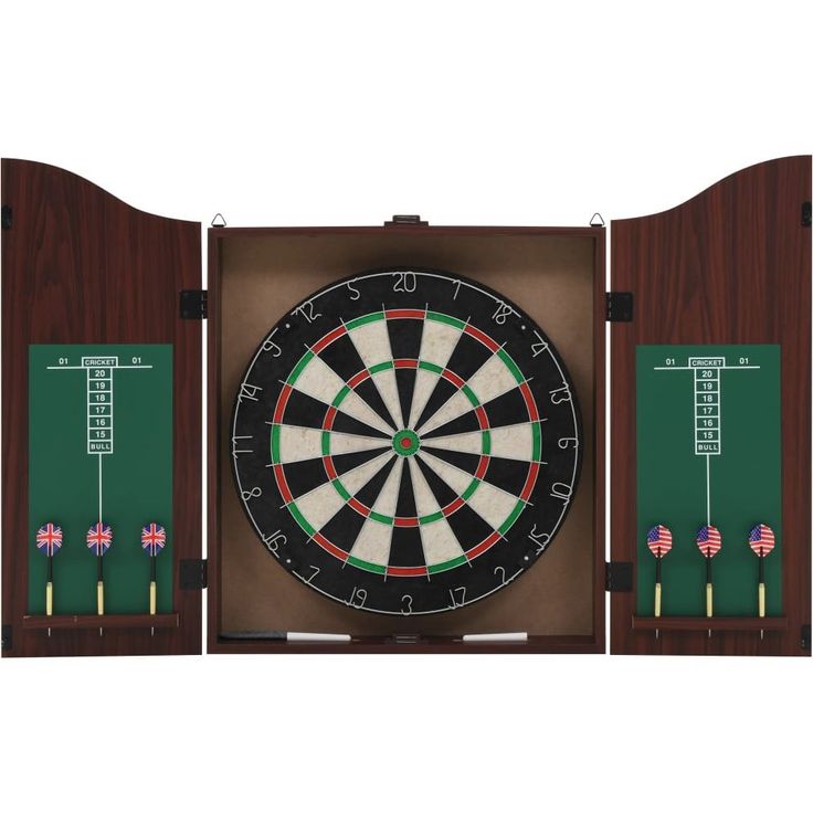 Darts-taulu kaapilla ja 6 tikkaa, sisal