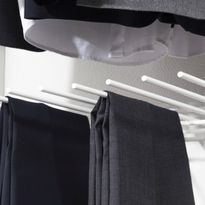 Ulosvedettävä housuripustin Norscan Roller Wall System, M80, valkoinen