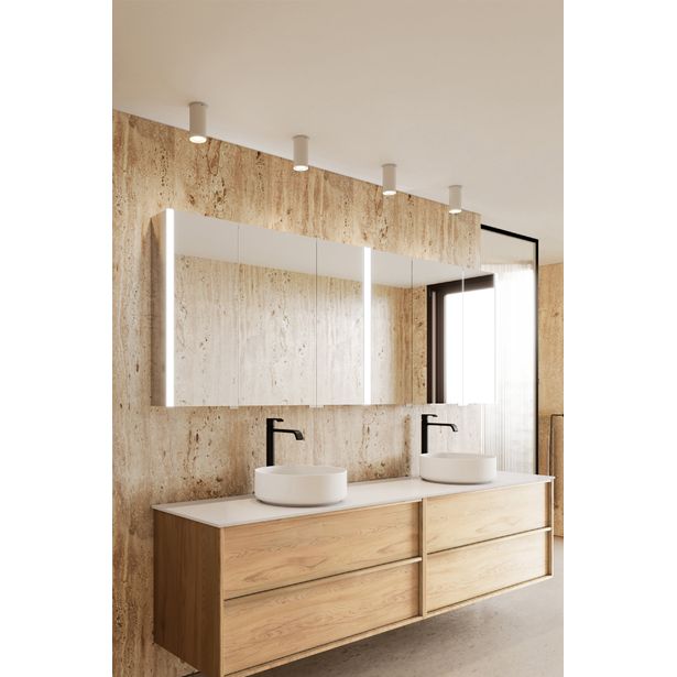 Peilikaappi Hietakari Modena Q04, pintavalaistuksella ja pistorasialla, eri kokoja