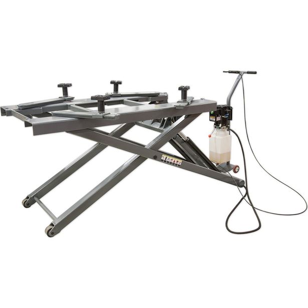 Autonostin Hawk 2700kg saksinostin