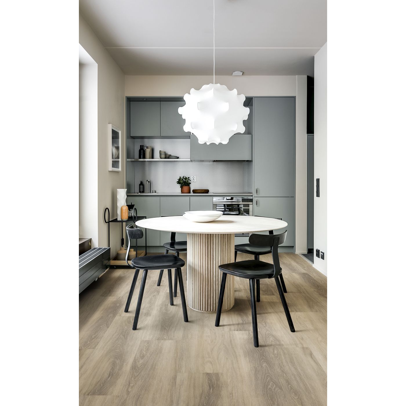 Vinyylilankku Kährs Luxury Tiles Breeze Hanmer, integroitu askeläänieriste