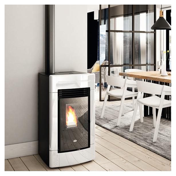 Pellettitakka Eva Calòr Sofia 9kW, valkoinen