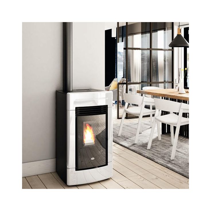 Pellettitakka Eva Calòr Sofia 9kW, valkoinen