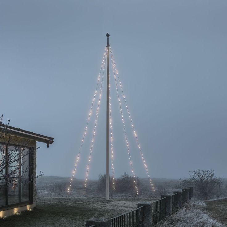 Valosarja lipputankoon Konstsmide, IP44, 500 x frostattu valettu LED, 6-7m lipputangot