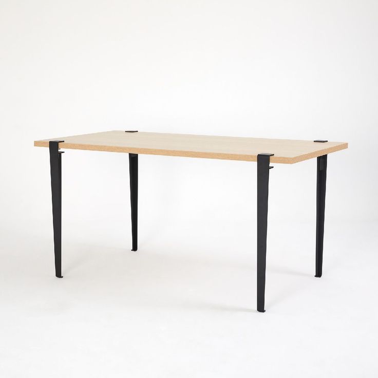 Ruokapöytä Linento Furniture Pineios puu/musta