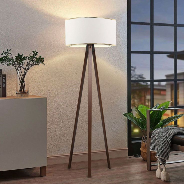 Lattiavalaisin Linento Lighting AYD-2984, valkoinen