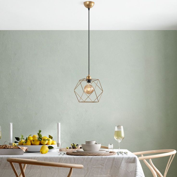Riippuvalaisin Linento Lighting Vetra, Ø26cm, kulta
