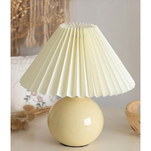 Pöytävalaisin Linento Lighting Laskos, ø10-22cm, E27, max. 40W, IP20, kerma