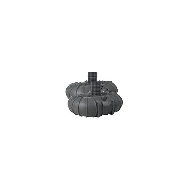 Lokasäiliö Meltex MX-Luja 2 x 5000 L, huoltoluukulla, kytkettynä