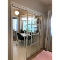 Tilanjakaja/liukuovi Mirror Line, kahdella ovella, valkoinen, korkea malli, mittatilaus