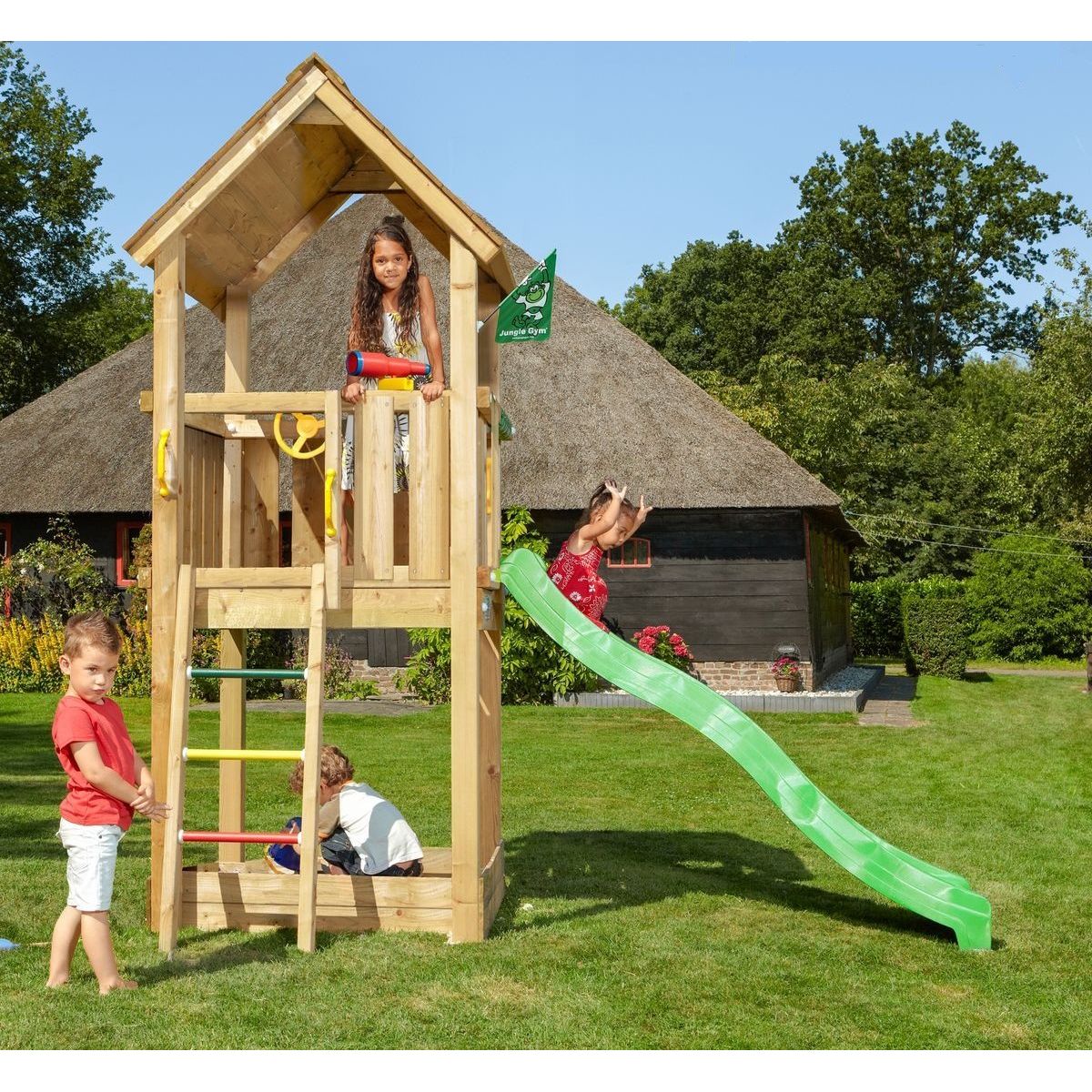 Leikkitorni Jungle Gym Club, sis. liukumäen