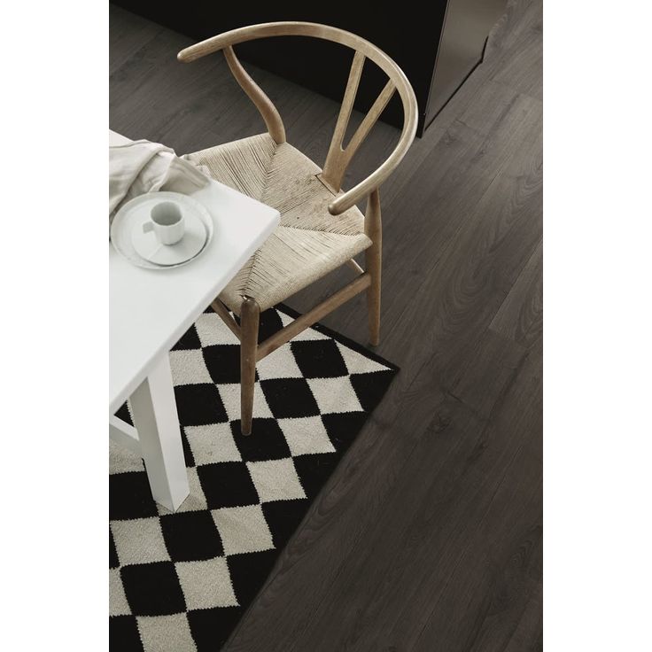 Laminaatti Living Expression, Modern Lauta, 4V, Sensation Black Pepper Oak, lauta