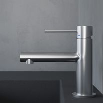 Pesuallashana Scandtap Steel Vertex, teräs