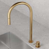 Keittiöhana Scandtap Steel Harmonized K2P Sand, ulosvedettävä juoksuputki, messinki