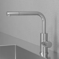 Keittiöhana Scandtap Steel Accent 90 D Original, APK-liitäntä ja ulosvedettävä juoksuputki, ruostumaton teräs