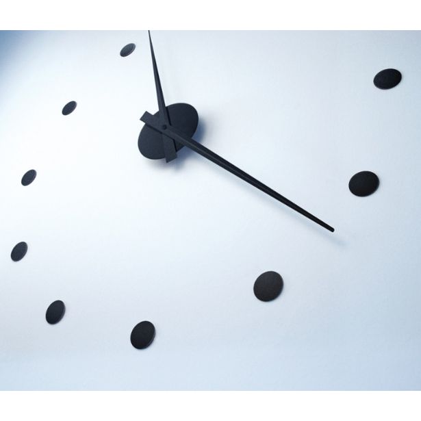 Seinäkello, 411B, musta