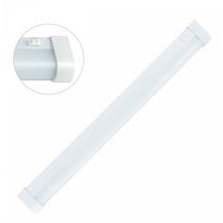 LED-yleisvalaisin Spectrum Aquatica 15W 150° IP44 pyöristetty katkaisimella 596x46x63mm valkoinen, eri värilämpötiloja