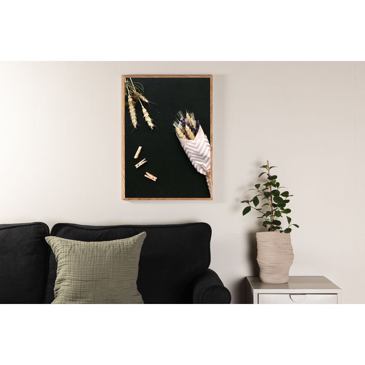 Juliste Venture Home Flowers on table, musta