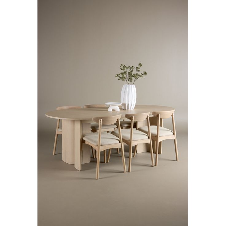 Ruokailuryhmä Venture Home, 220x100x75 cm Tyresö-pöytä ja Ven-tuolit, vaalea puu
