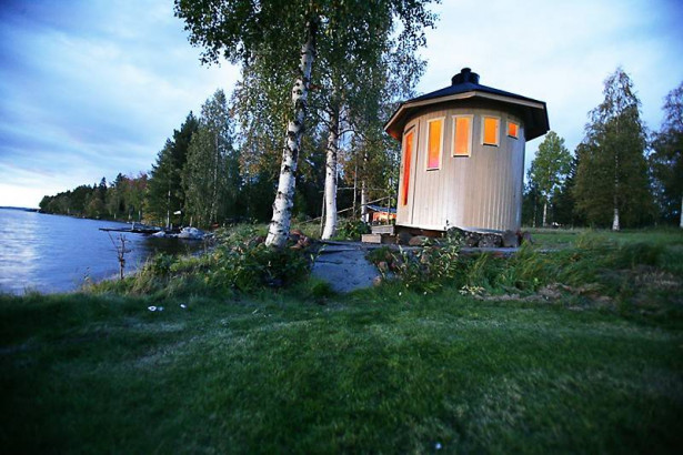Tynnyrisauna Oskar ARCTIC FINLAND HOUSE, Ø 2.3x2.5m, sis. kiuas ja hormi