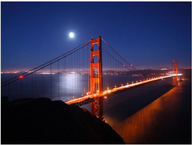 Kuvatapetti Artgeist Golden Gate Bridge yöllä, eri kokoja