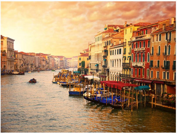 Kuvatapetti Artgeist Venetsia - värikäs kaupunki, eri kokoja