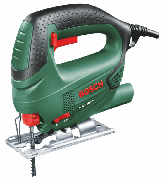 Pistosaha Bosch PST 650 laukussa