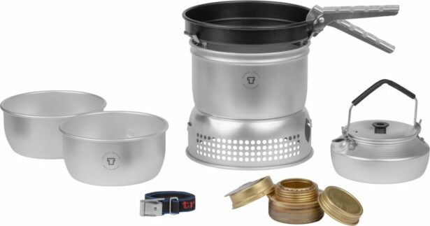 Retkikeitin Trangia 27-4 UL kahvipannulla