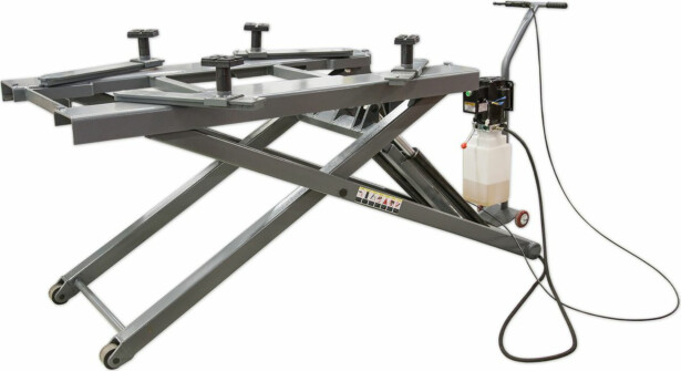 Autonostin Hawk 2700kg saksinostin