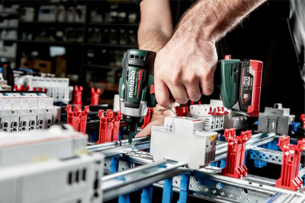 Akkuiskuporakone Metabo PowerMaxx SSD 12 BL ilman akkua ja laturia