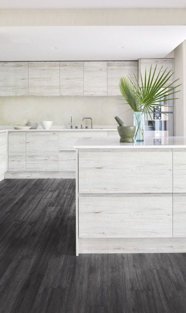 Vinyylilankku Kährs Luxury Tiles Schwarzwald, 1-sauvainen