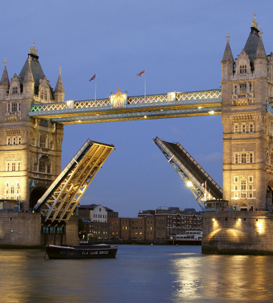 Maisematapetti Dimex Tower Bridge At Night, 225x250cm