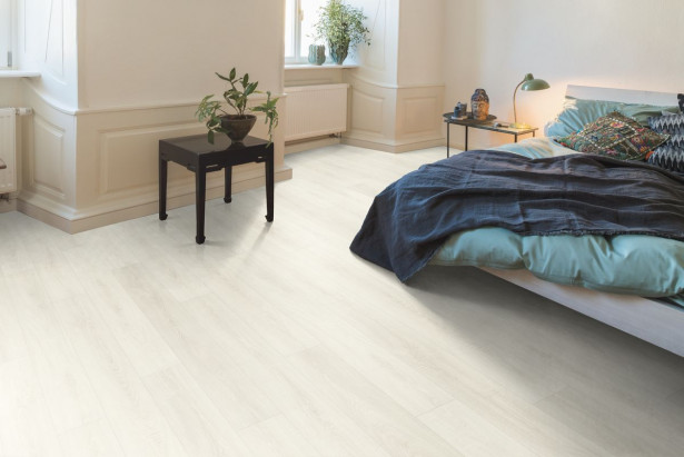 Laminaatti Egger Flooring Home, Tammi White Toscolano, 1.995 m²/pkt