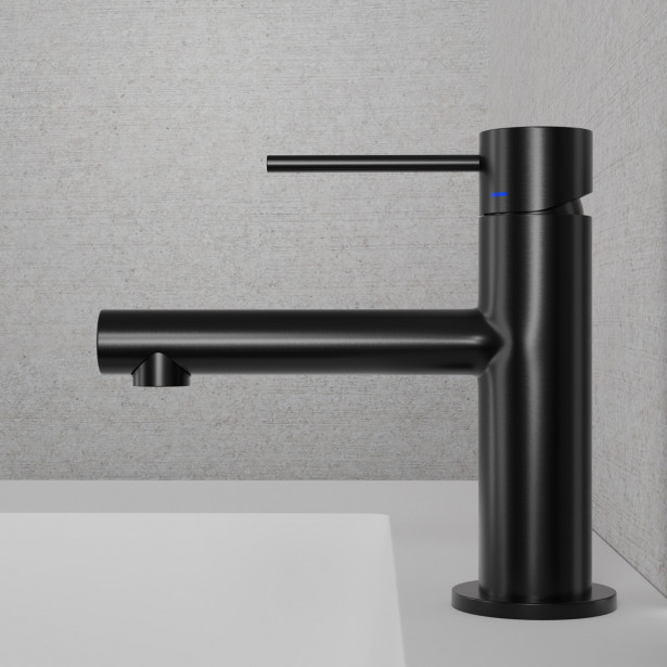 Pesuallashana Scandtap Steel Vertex Shadow, musta
