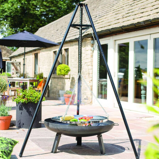 RedFire Kolmijalkagrilli 172 cm BBQ TRIPOD musta