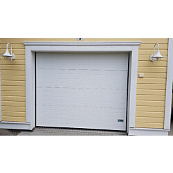 Autotallin mittatilaus nosto-ovi Aarni, leveys 4400-5500 mm
