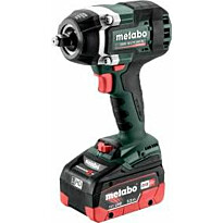 Akkumutterinväännin Metabo SSW 18 LTX 800 BL 1/2&quot; sisältää 2x5.5Ah akut ja laturin