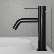 Pesuallashana Scandtap Steel Voyage Medium Shadow, musta