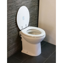 WC-istuin Tecma Prestige 45, silppuripumpulla, valkoinen