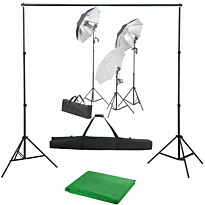 Valokuvastudiosarja 3 valosarjalla ja taustakankaalla