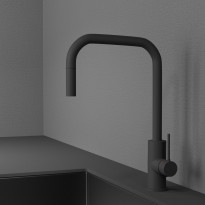 Keittiöhana Scandtap Steel Accent Square Coal D, APK-liitäntä, ulosvedettävä juoksuputki, mattamusta